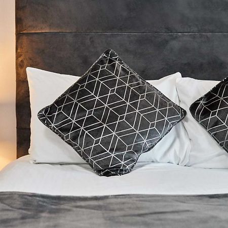 Apartment 4, Khyber Lodge Apartment 휫비 외부 사진
