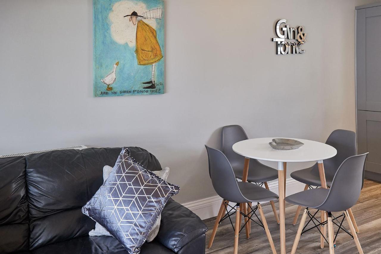 Apartment 4, Khyber Lodge Apartment 휫비 외부 사진